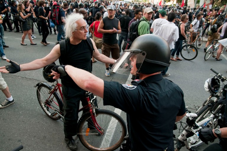 09Freethestreets12_Fri_SeanDeCory